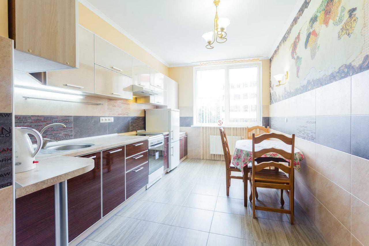 Солнечная Квартира На Ломоносова 71, Вднх Kiev Buitenkant foto