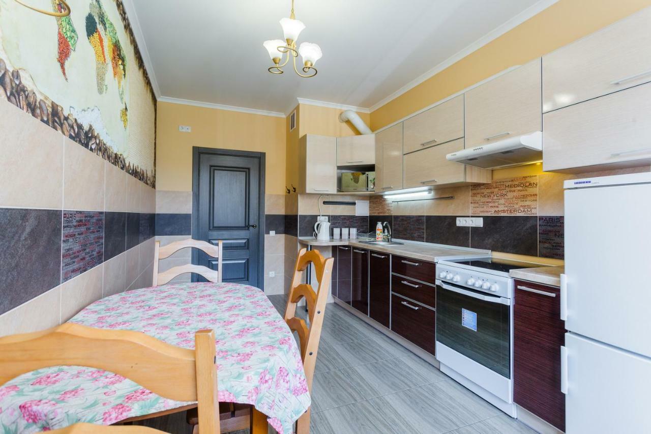 Солнечная Квартира На Ломоносова 71, Вднх Kiev Buitenkant foto